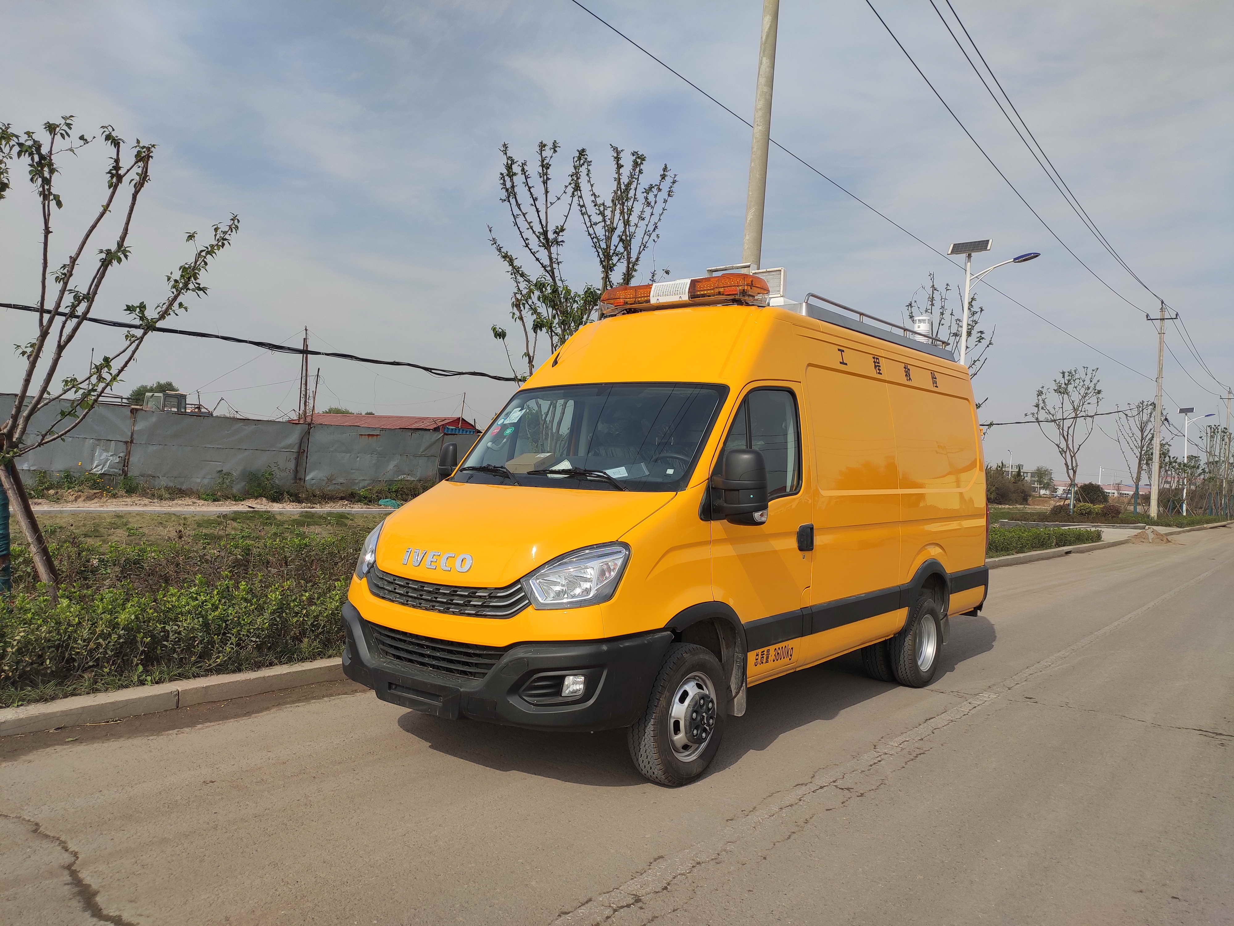 工器具（jù）庫房車QDT5041XXHK6