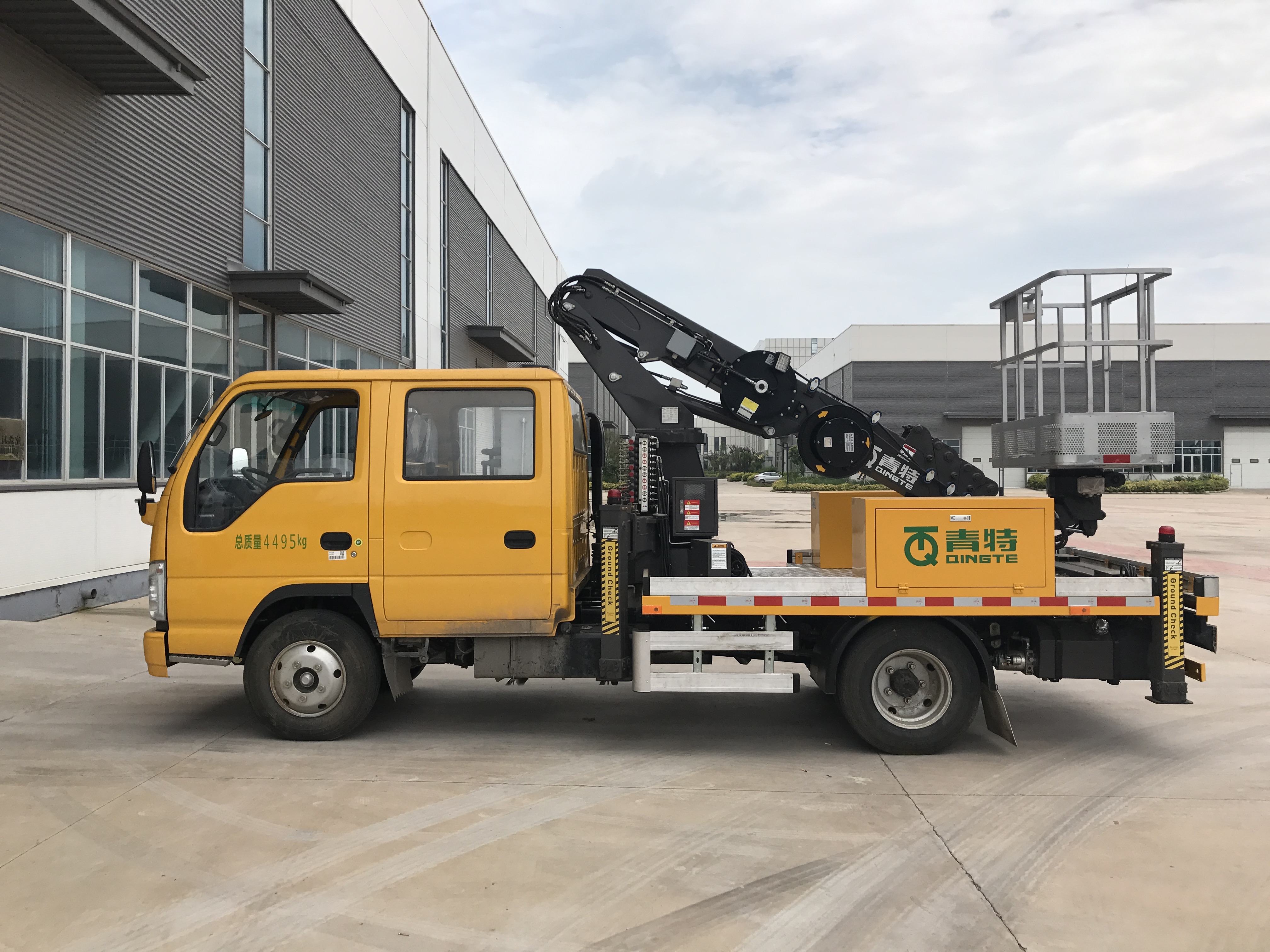 15米高空車（chē）QDT5040JGKJ6