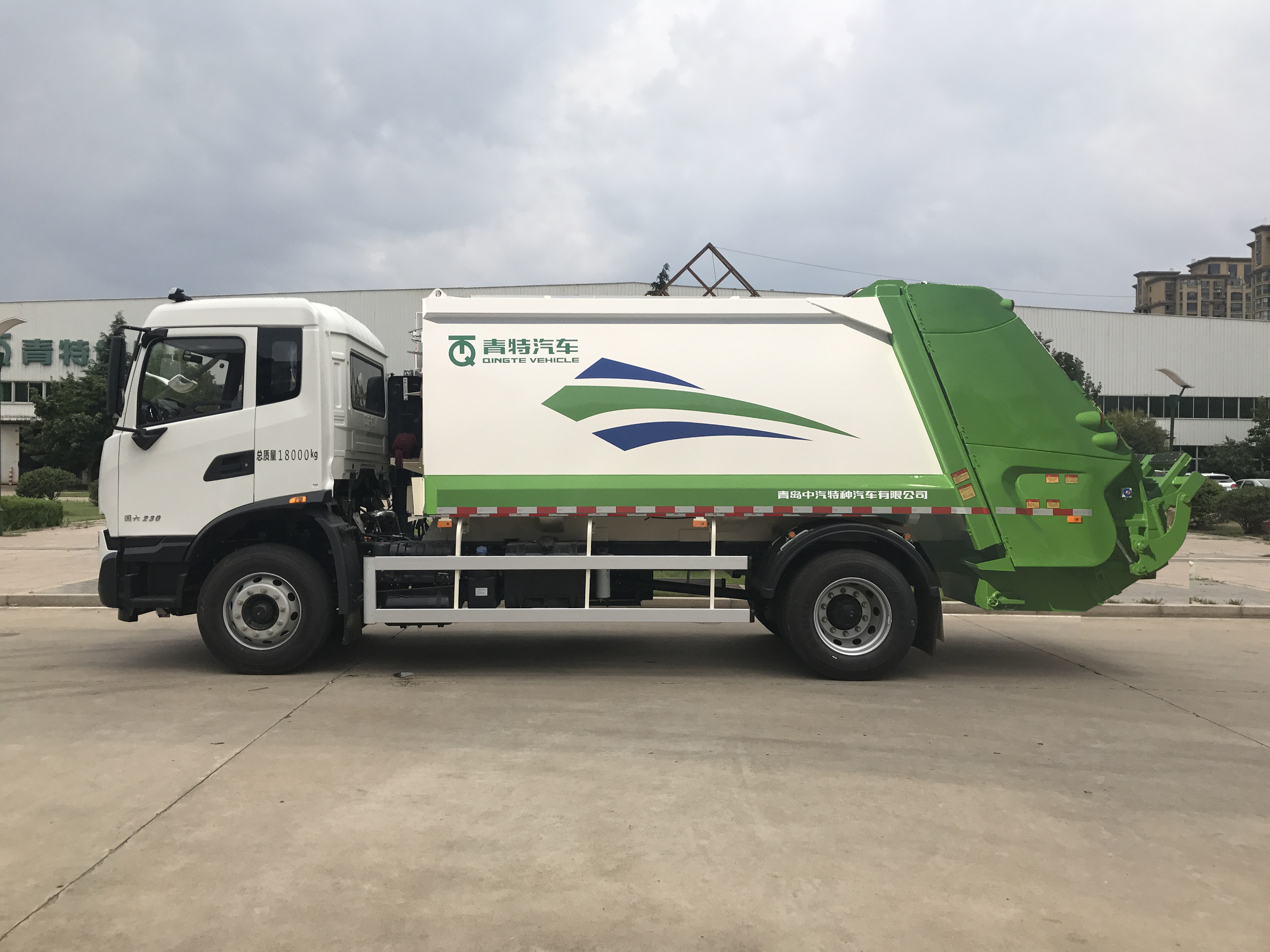 壓縮式垃圾車（14方）QDT5180ZYSE6